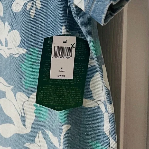 Make Me an Offer!NWT Collector's Disney Tiana Men's Floral Button up Dress Shirt - Picture 7 of 9